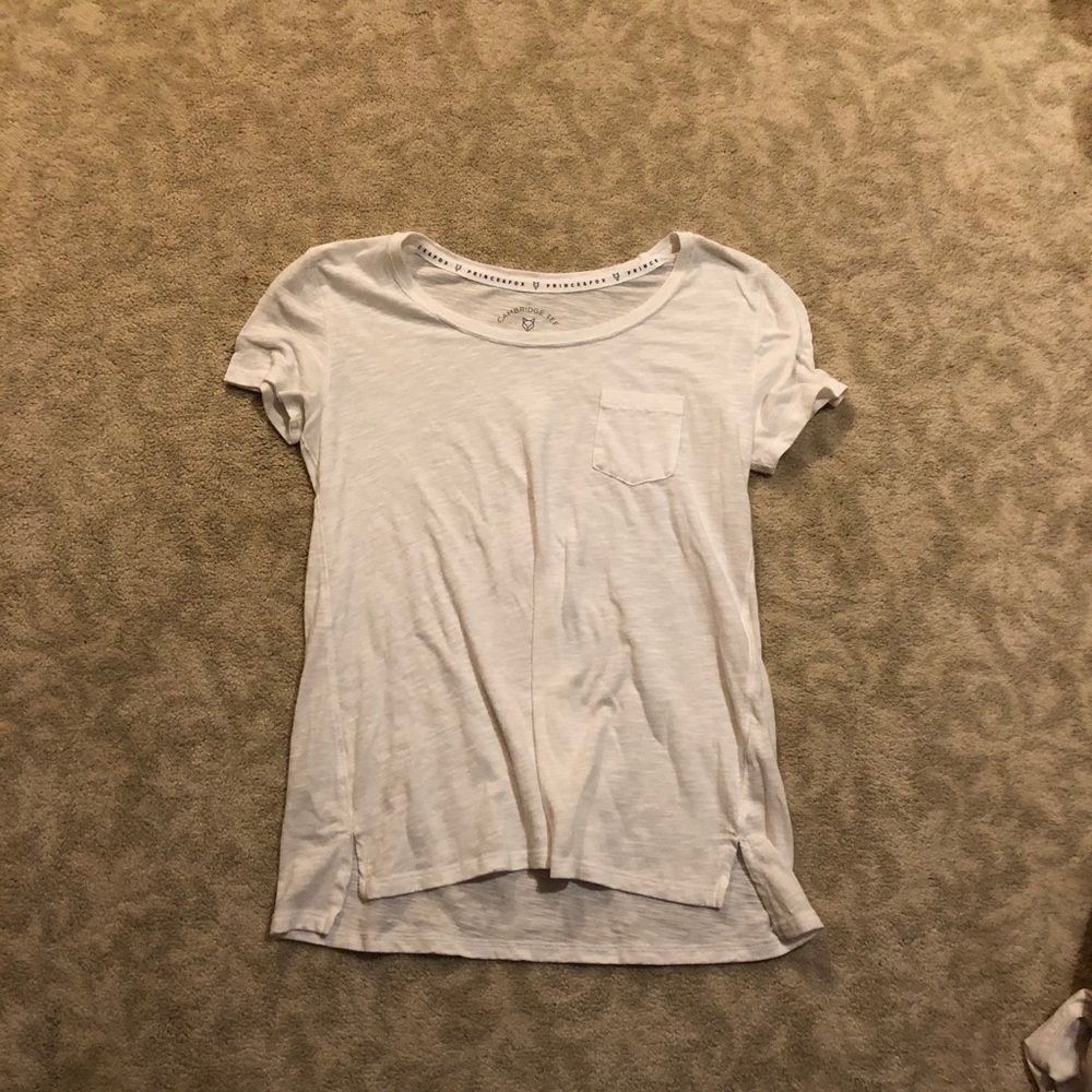White t shirt with pocket